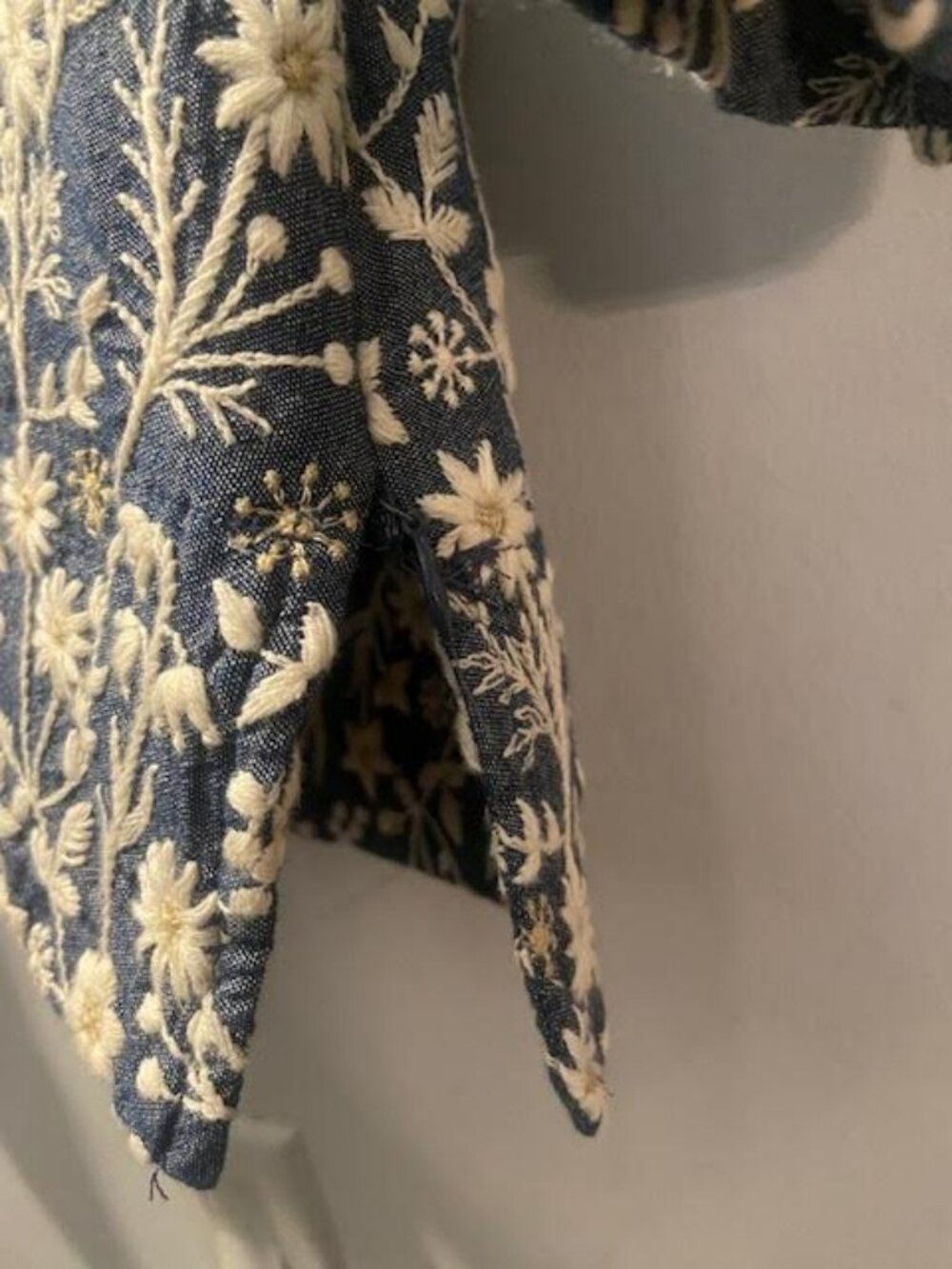 Tuckernuck Blue Floral Print Popover Blouse Size Small 3/4 Sleeve Cottagecore - Picture 5 of 6